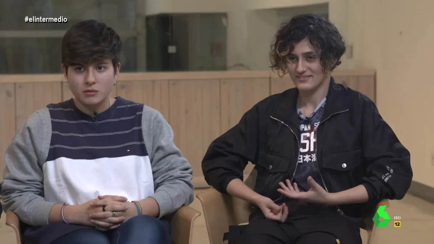 Dos jóvenes hablan en El Intermedio Dos jóvenes hablan en El Intermedio