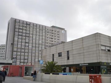 Vista general del Hospital universitario de La Paz en Madrid Vista general del Hospital universitario de La Paz en Madrid