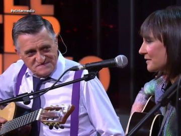 La actuación de Amaral junto a Wyoming en El Intermedio: "A las mujeres que han decidido volar sin miedo" La actuación de Amaral junto a Wyoming en El Intermedio: "A las mujeres que han decidido volar sin miedo"