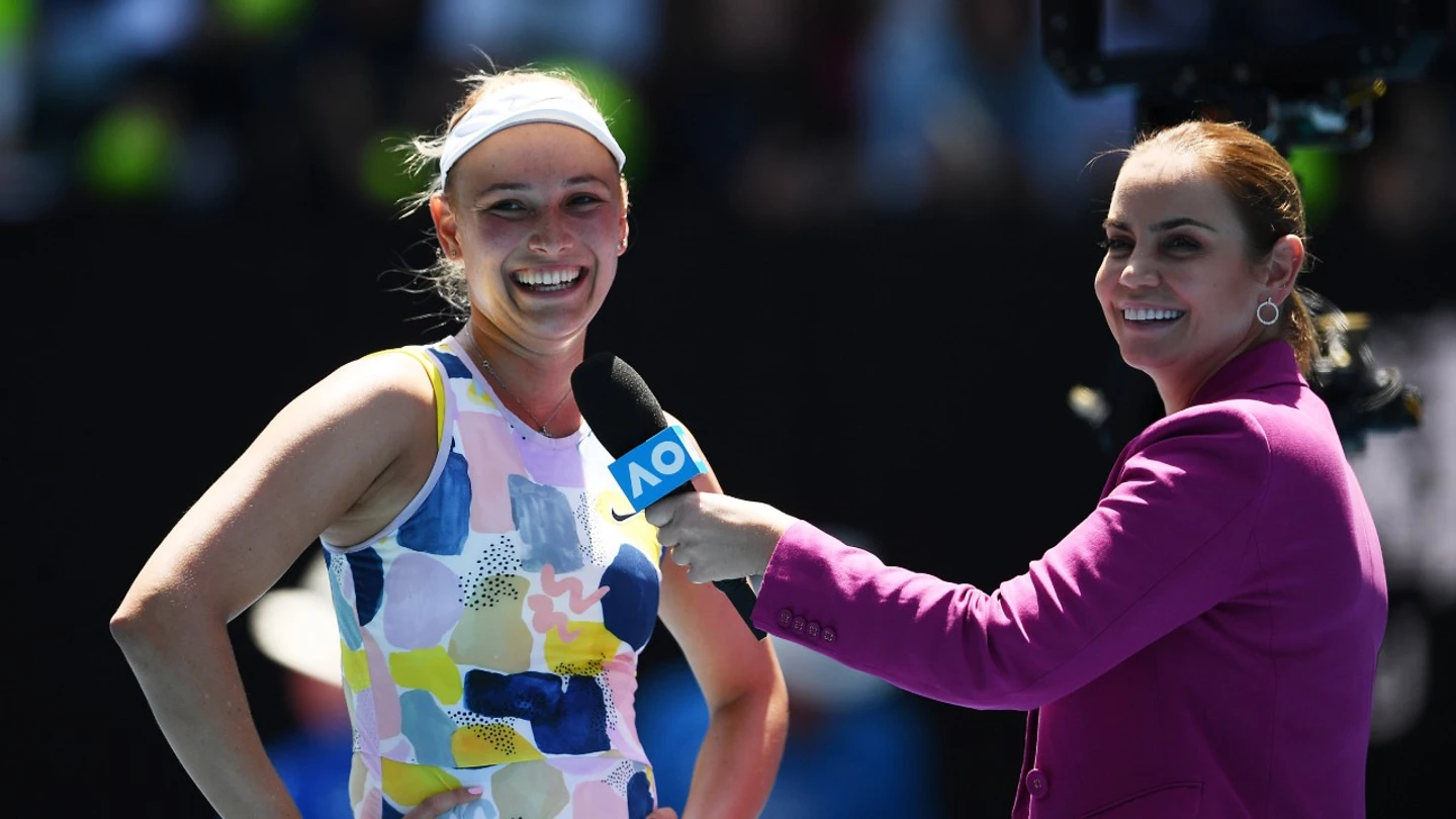 Jelena Dokic, a la izquierda Jelena Dokic, a la izquierda