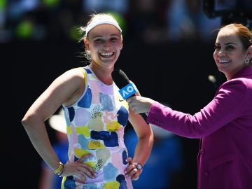 Jelena Dokic, a la izquierda Jelena Dokic, a la izquierda