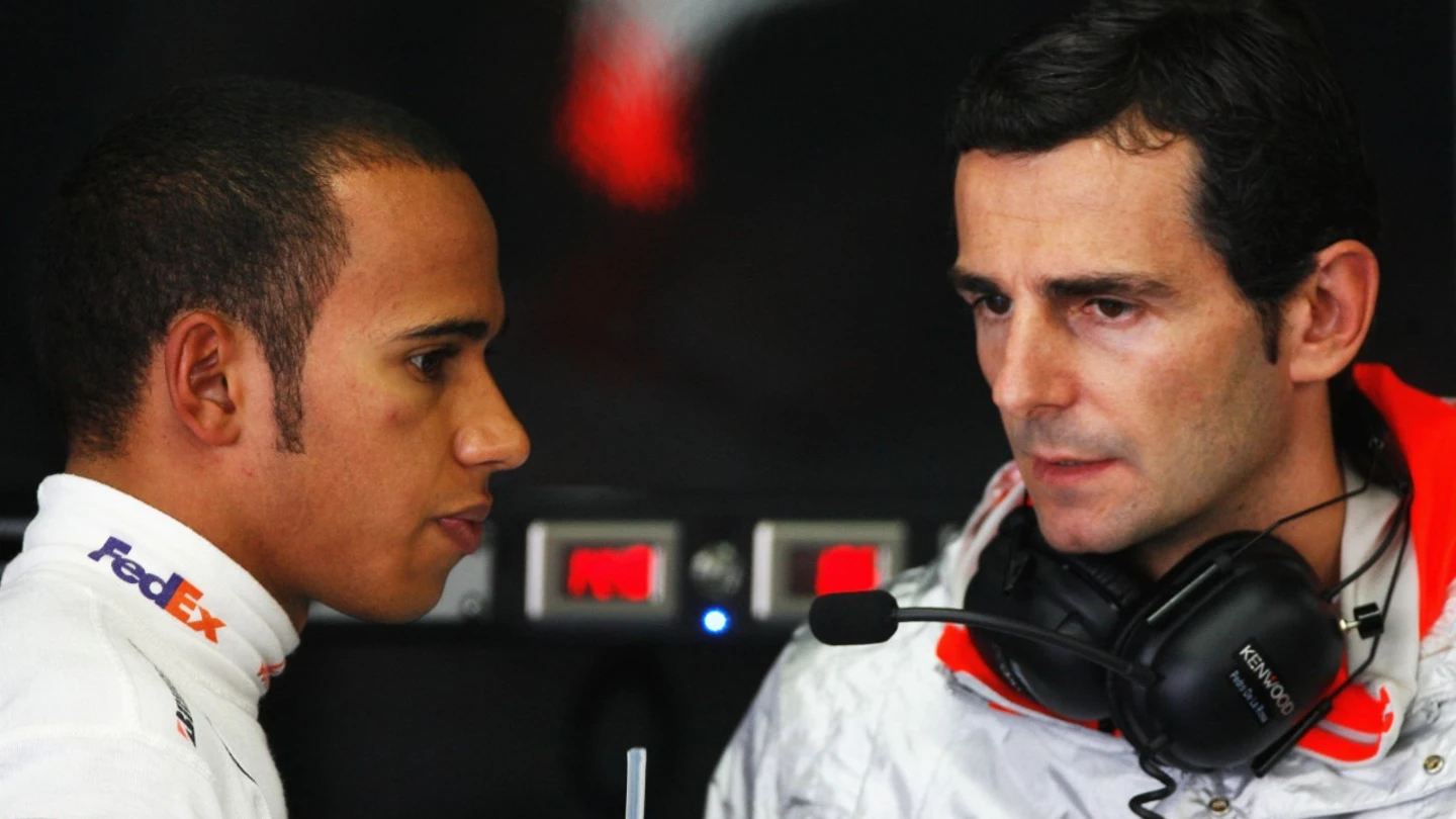 Lewis Hamilton, con De la Rosa Lewis Hamilton, con De la Rosa