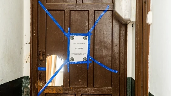 Imagen de la vivienda en la que un hombre ha apuñalado a su pareja en el cuello en Sevilla Imagen de la vivienda en la que un hombre ha apuñalado a su pareja en el cuello en Sevilla