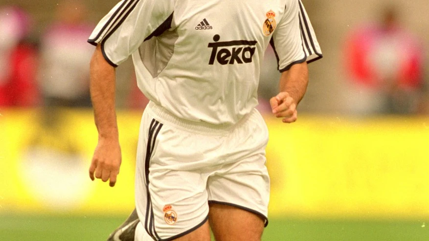 Iván Campo, con el Real Madrid