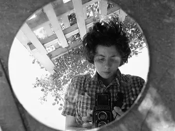 Vivian Maier Vivian Maier