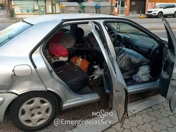 Estado del vehículo en el que circulaban ocho personas Estado del vehículo en el que circulaban ocho personas