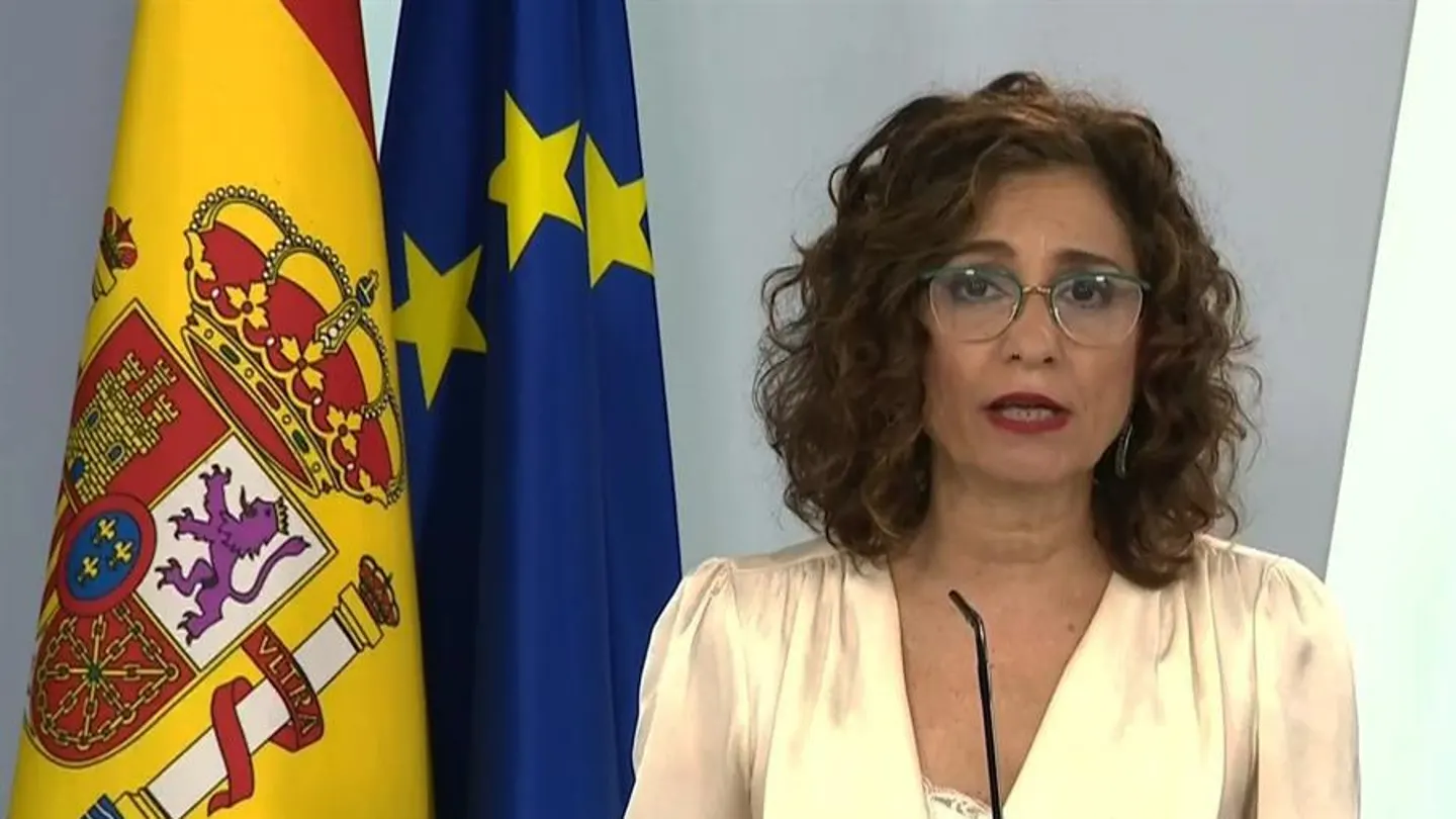 El Gobierno prohíbe los despidos y revisará todos los ERTEs para evitar fraudes durante el estado de alarma El Gobierno prohíbe los despidos y revisará todos los ERTEs para evitar fraudes durante el estado de alarma