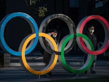 Los anillos olímpicos en Tokio