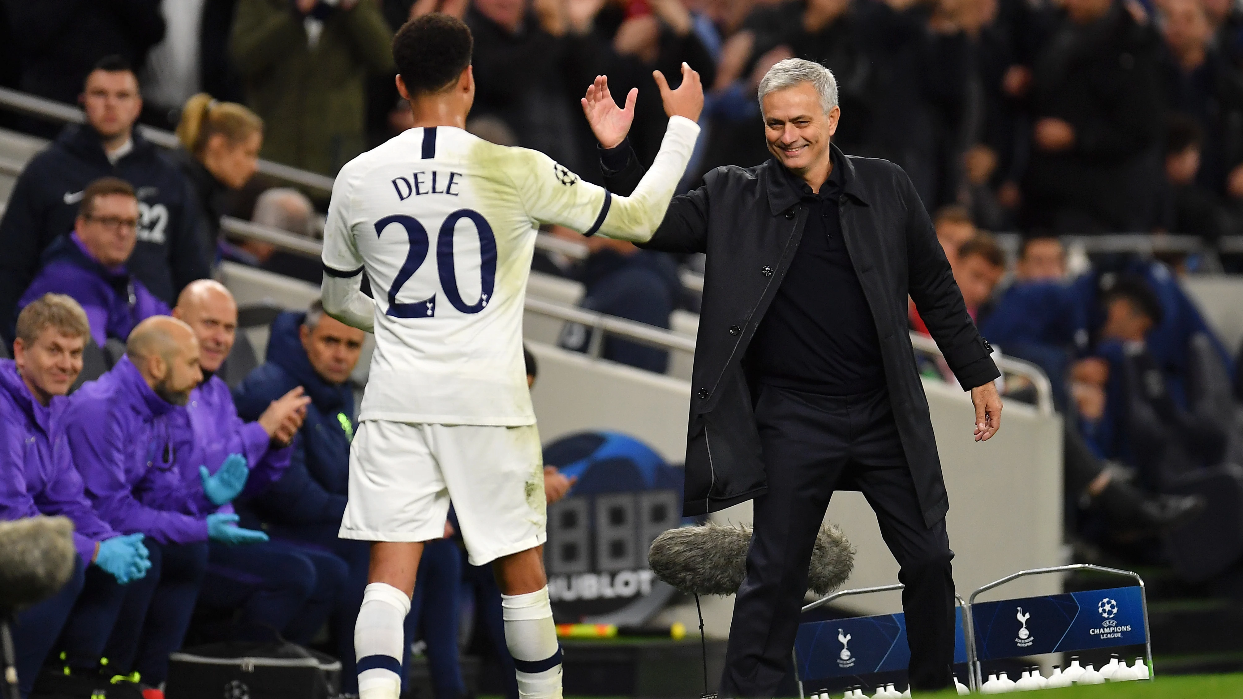 Dele Alli y José Mourinho