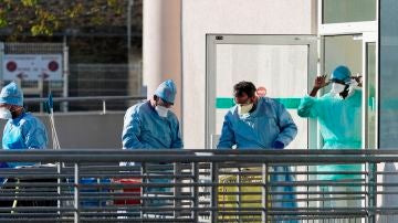 Sanitarios franceses en un hospital de Francia