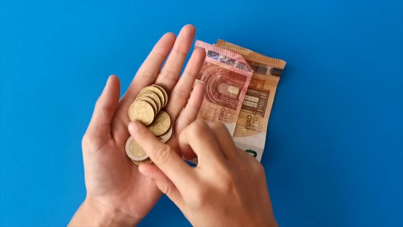 Consejos para reducir el riesgo de contagio por coronavirus al pagar