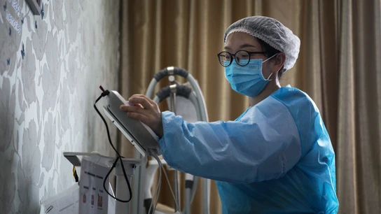 Una enfermera, en Wuhan Una enfermera, en Wuhan