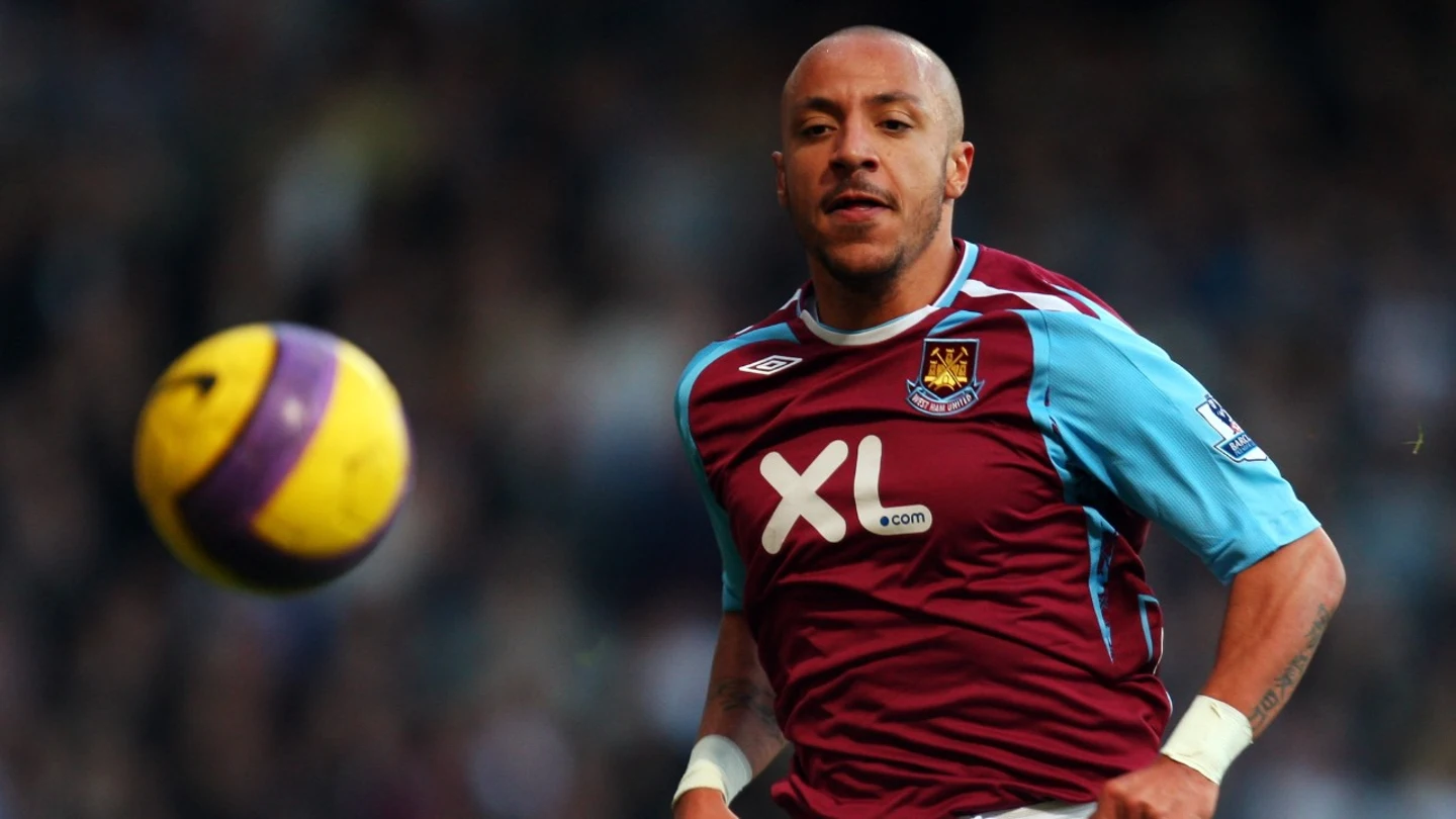 Faubert, en un partido con el West Ham Faubert, en un partido con el West Ham