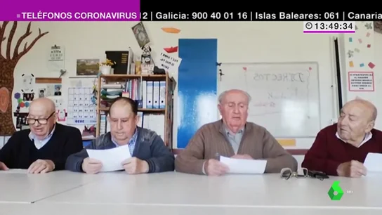 De bailes terapéuticos a presentar informativos: así es vivir en una residencia en tiempos de coronavirus De bailes terapéuticos a presentar informativos: así es vivir en una residencia en tiempos de coronavirus
