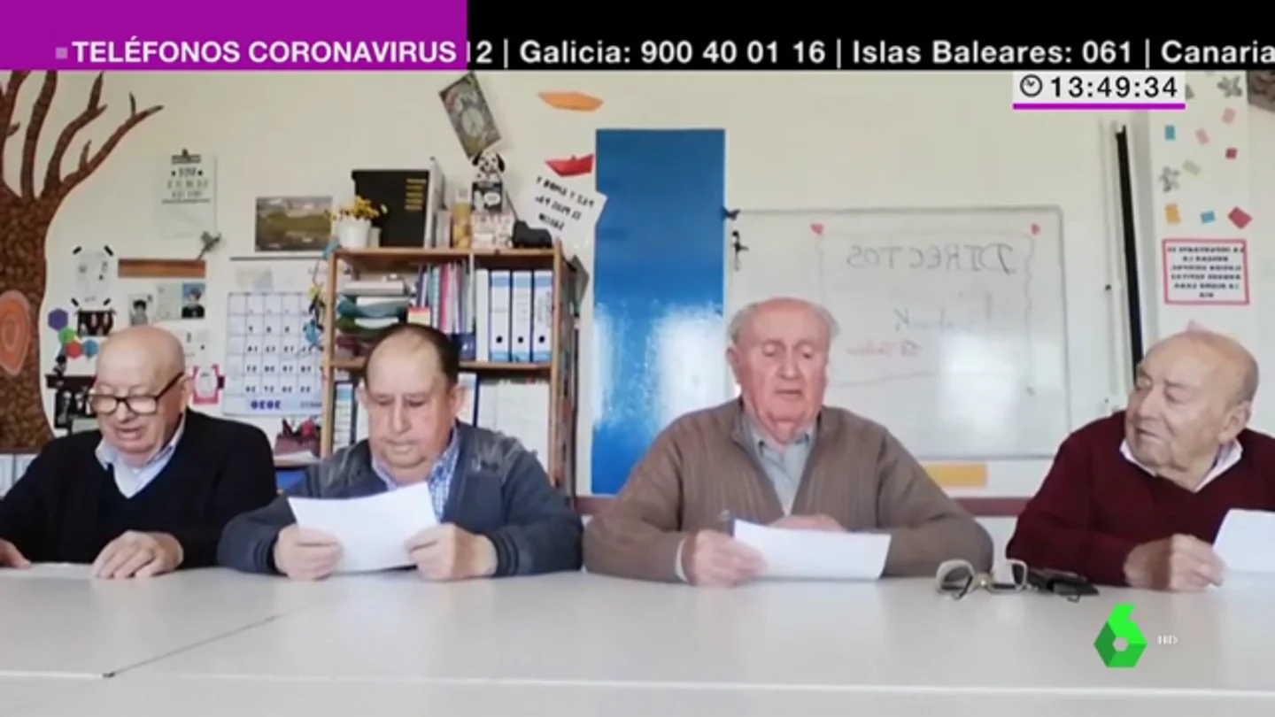 De bailes terapéuticos a presentar informativos: así es vivir en una residencia en tiempos de coronavirus De bailes terapéuticos a presentar informativos: así es vivir en una residencia en tiempos de coronavirus
