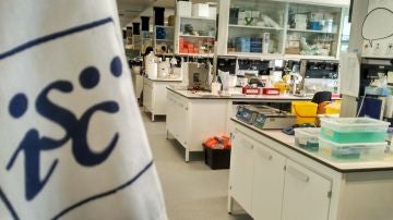 Dos nuevos ensayos sobre COVID 19 en Espana terapia precoz en combinacion y plasma de pacientes recuperados