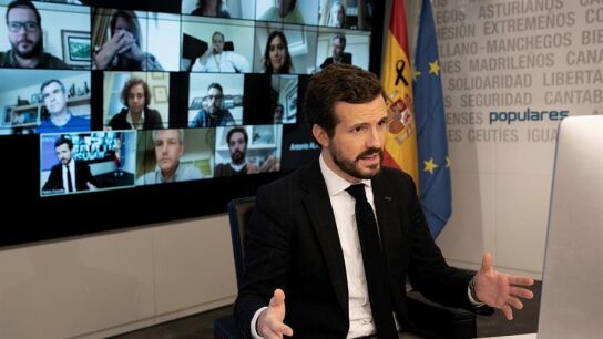 El presidente del Partido Popular Pablo Casado, durante la videoconferencia con la Comisi&oacute;n de seguimiento del COVID-19 del PP, el viernes en Madrid. 