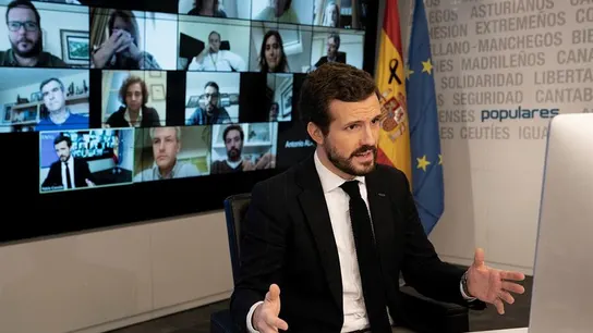 El presidente del Partido Popular Pablo Casado, durante la videoconferencia con la Comisión de seguimiento del COVID-19 del PP El presidente del Partido Popular Pablo Casado, durante la videoconferencia con la Comisión de seguimiento del COVID-19 del PP, el viernes en Madrid.