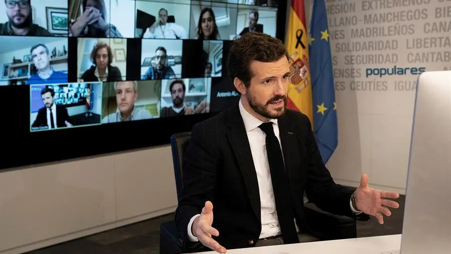 El presidente del Partido Popular Pablo Casado, durante la videoconferencia con la Comisión de seguimiento del COVID-19 del PP, el viernes en Madrid. 