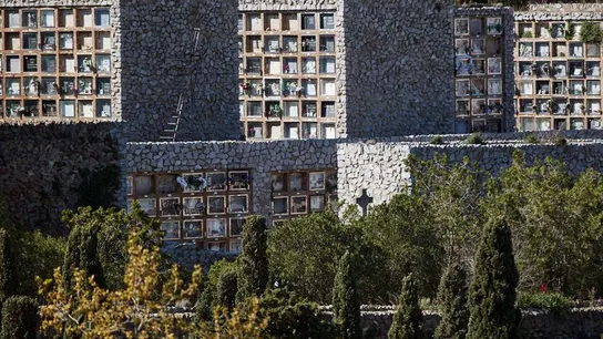 Vista del cementerio de Montjuic. Vista del cementerio de Montjuic.