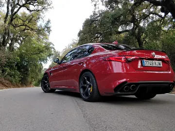 Alfa Romeo Giulia Quadrifoglio Alfa Romeo Giulia Quadrifoglio