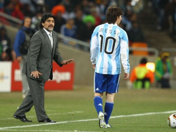 Diego Maradona y Leo Messi Diego Maradona y Leo Messi