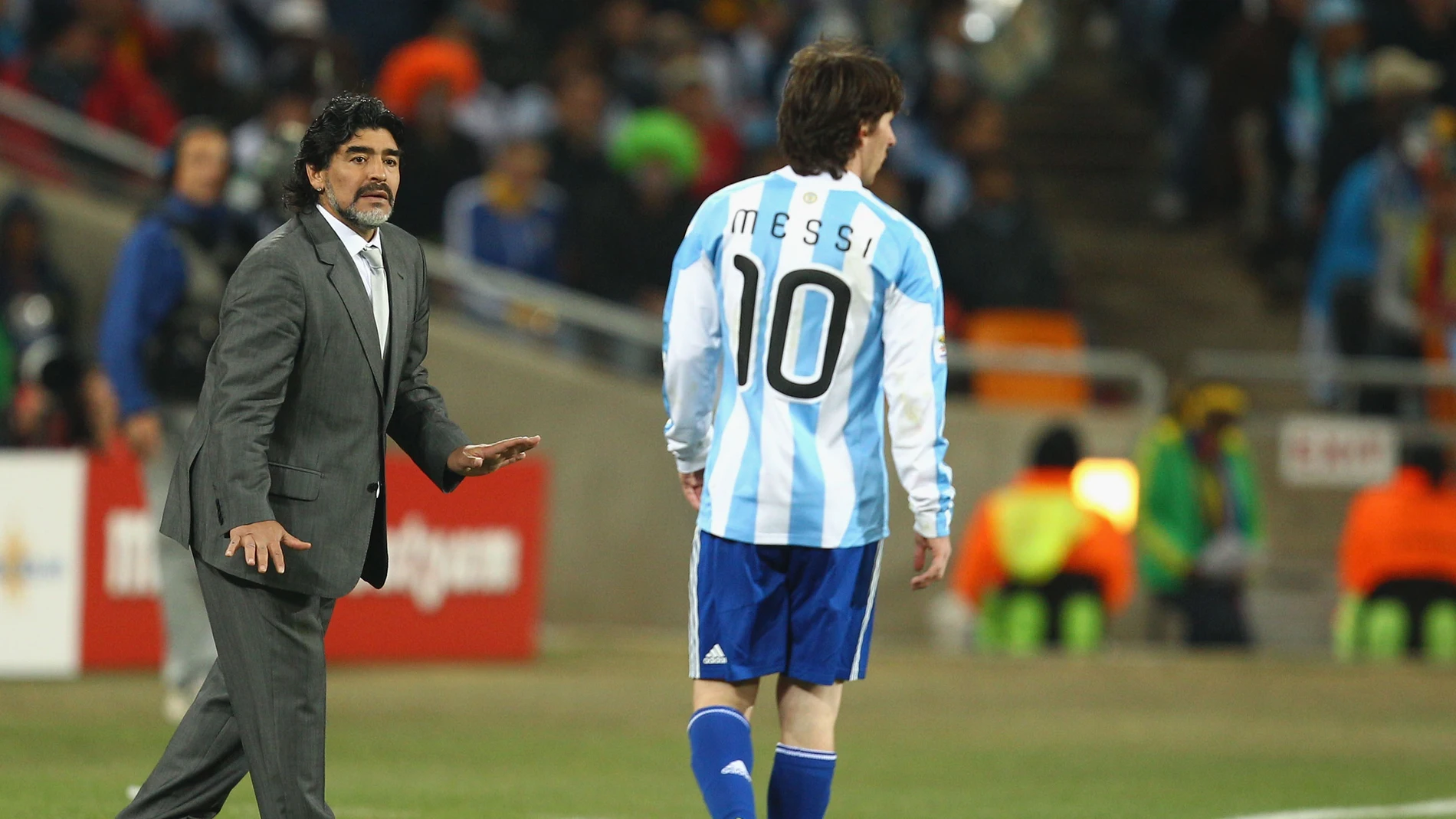 Diego Maradona y Leo Messi