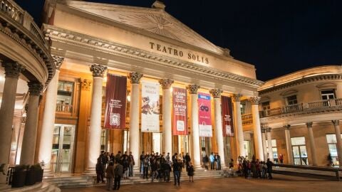 Teatro Solís, Leo Correa