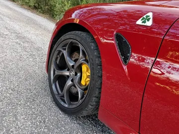 Alfa Romeo Giulia Quadrifoglio Alfa Romeo Giulia Quadrifoglio