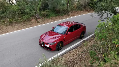 Alfa Romeo Giulia Quadrifoglio Alfa Romeo Giulia Quadrifoglio