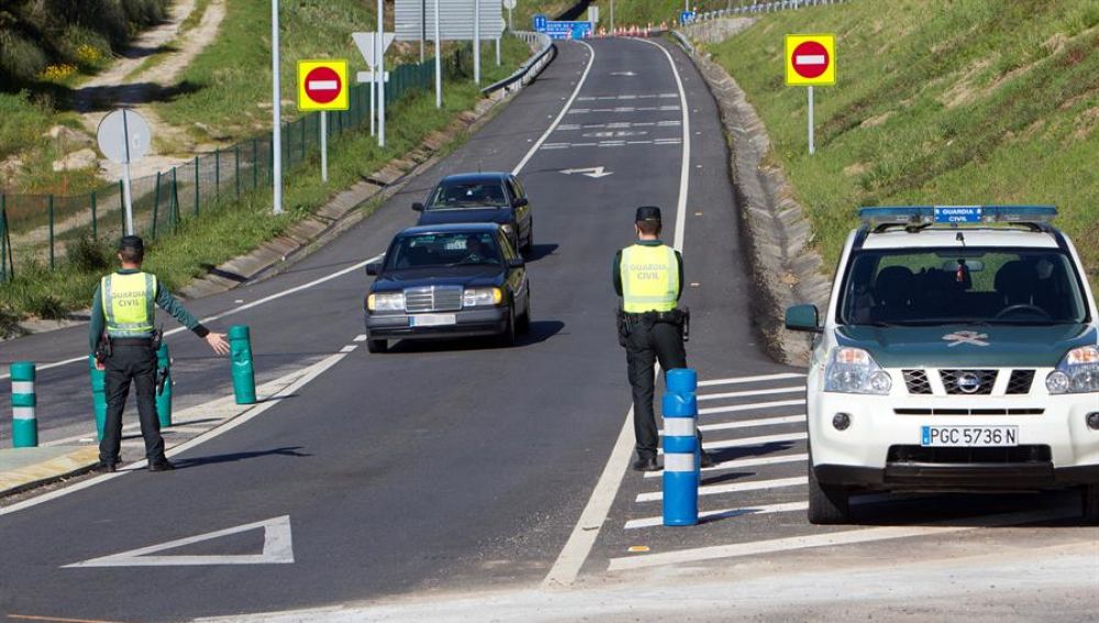 Asi Aumentan Dgt Y Guardia Civil Los Controles Nocturnos Por Carretera