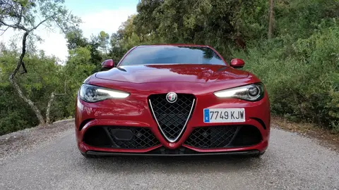 Alfa Romeo Giulia Quadrifoglio Alfa Romeo Giulia Quadrifoglio