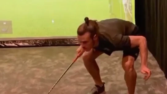 Gareth Bale realizado distintos trucos con una pelota de golf Gareth Bale realizado distintos trucos con una pelota de golf