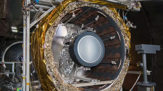 Imagen facilitada por la NASA del propulsor iónico NEXT-C Imagen facilitada por la NASA del propulsor iónico NEXT-C