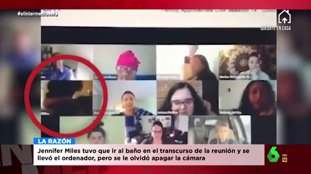 Cuando vas al baño en medio una reunión de teletrabajo y olvidas apagar la cámara: "Qué cagada"