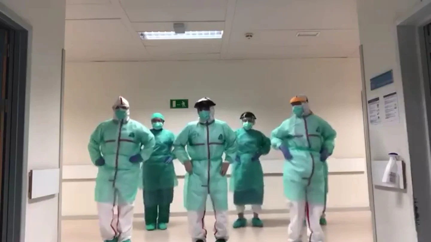 El baile viral al ritmo de Beyoncé de unos sanitarios que tratan pacientes con coronavirus El baile viral al ritmo de Beyoncé de unos sanitarios que tratan pacientes con coronavirus