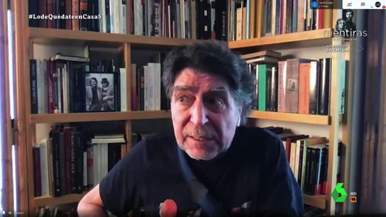 Joaquín Sabina desvela por primera vez lo que hubo detrás de su grave caída en el escenario: "El hostión fue más fuerte de lo que pensáis" Joaquín Sabina desvela por primera vez lo que hubo detrás de su grave caída en el escenario: "El hostión fue más fuerte de lo que pensáis"
