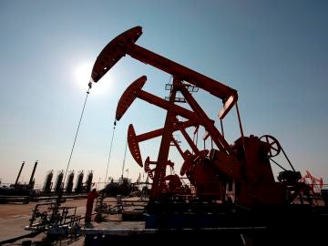 El petróleo alcanza mínimos históricos El petróleo alcanza mínimos históricos