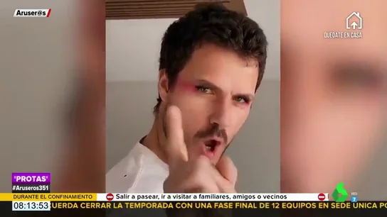 Dani Martín se desmelena al meterse en la piel de Britney Spears y de las Spice Girls Dani Martín se desmelena al meterse en la piel de Britney Spears y de las Spice Girls