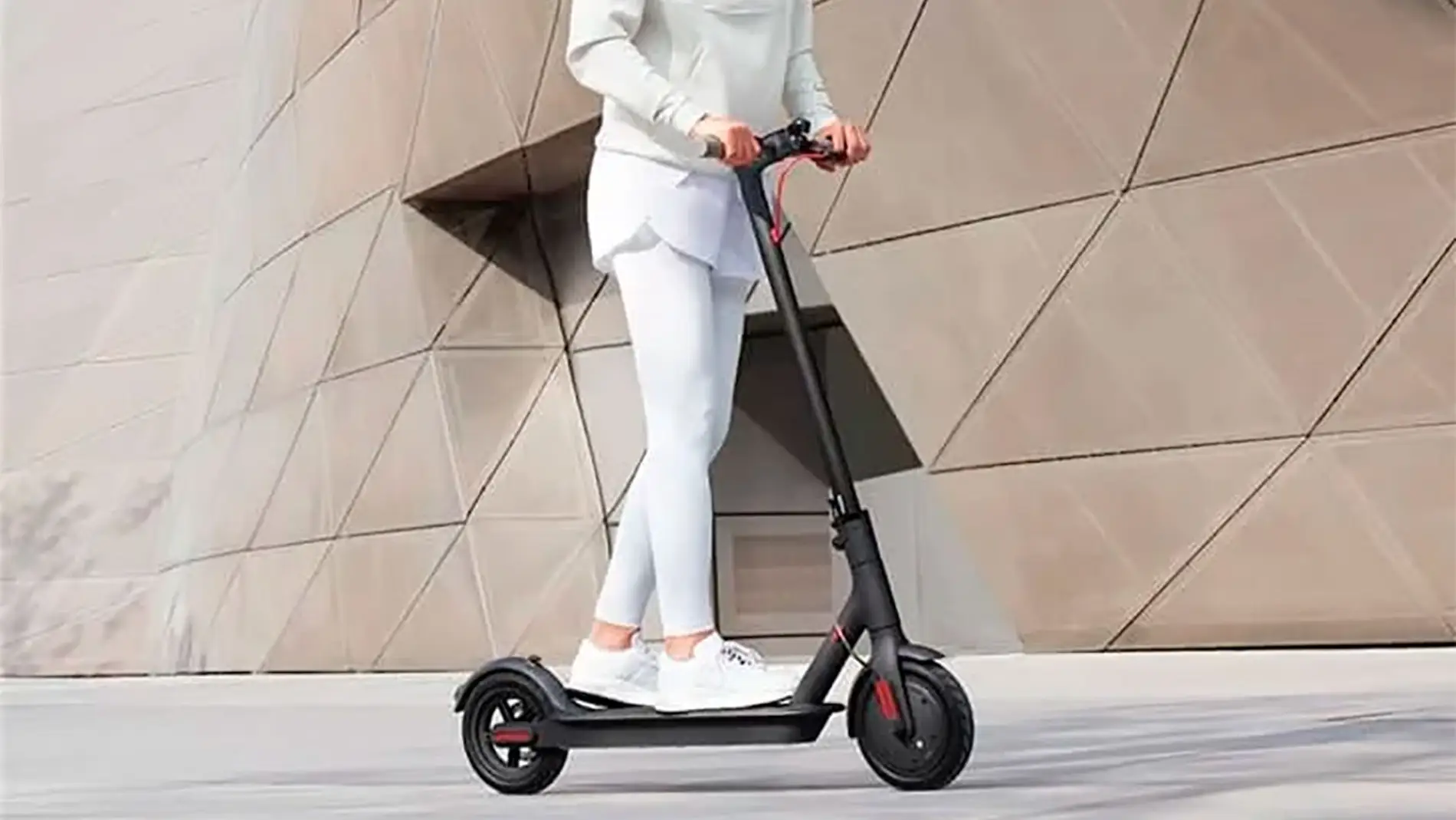 Xiaomi tiene a punto su patinete más económico, así será el Xiaomi Electric  Scooter 4 Go