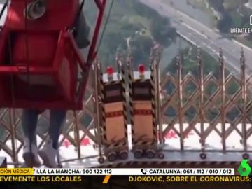 Una turista sufre un accidente debido al fallo de una atracción: el tenso momento en el que las vallas de seguridad no se abren Una turista sufre un accidente debido al fallo de una atracción: el tenso momento en el que las vallas de seguridad no se abren