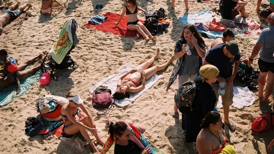 Agosto en una playa de España, verano de 2019 vacaciones