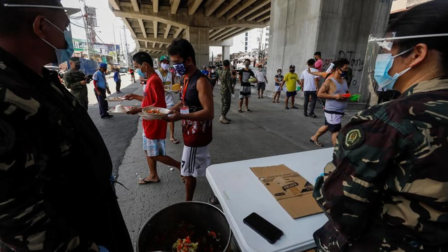 Las Fuerzas Armadas de Filipinas en la ciudad de Quezon