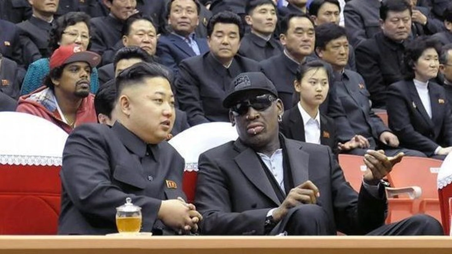 Dennis Rodman y Kim Jong Un. Dennis Rodman y Kim Jong Un.