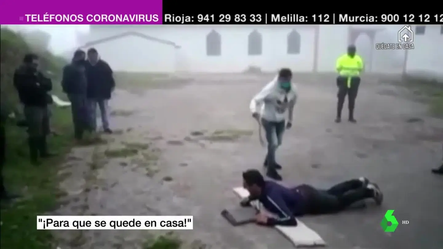 Castigan con latigazos a los que se saltan el confinamiento en zonas indígenas de Colombia Castigan con latigazos a los que se saltan el confinamiento en zonas indígenas de Colombia