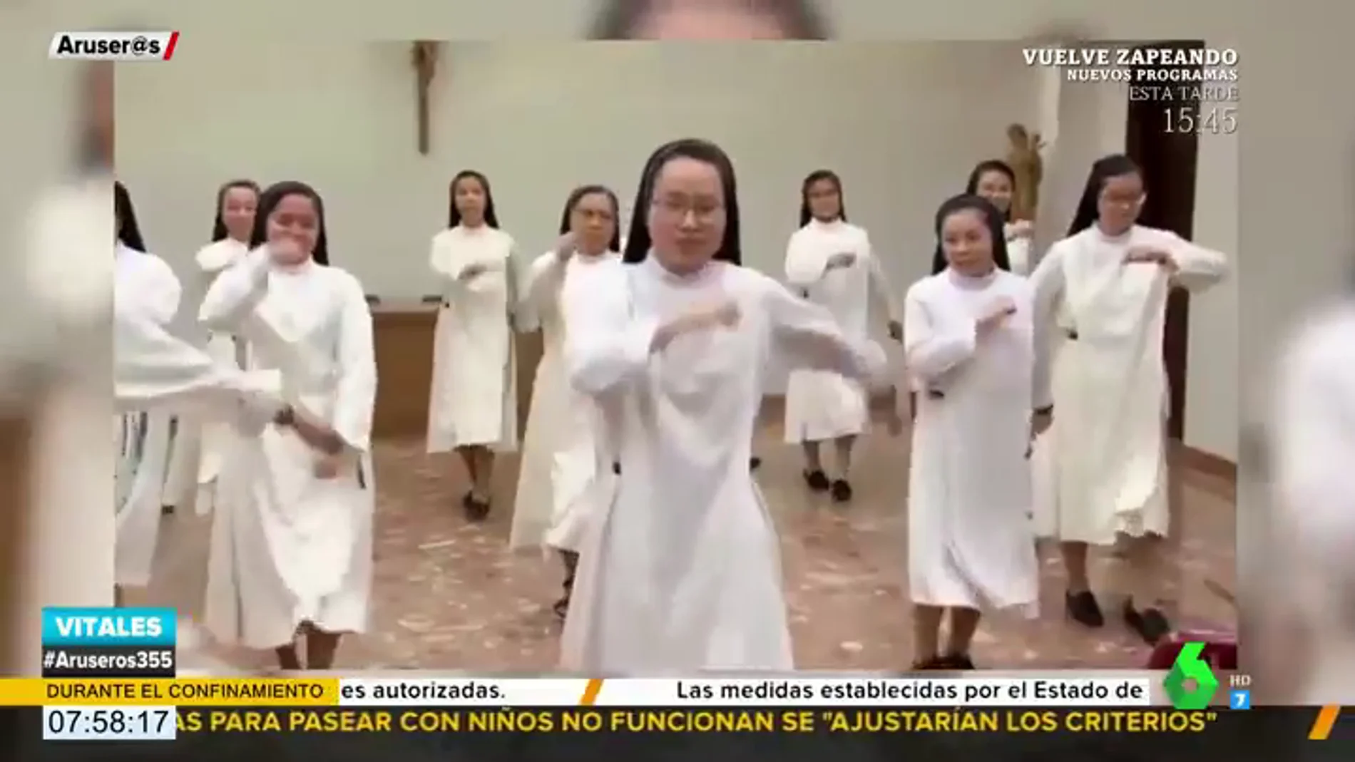 Las monjas de Valladolid arrasan en redes sociales con su baile del 'Resistiré'