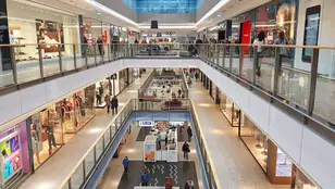 Imagen de archivo de un centro comercial