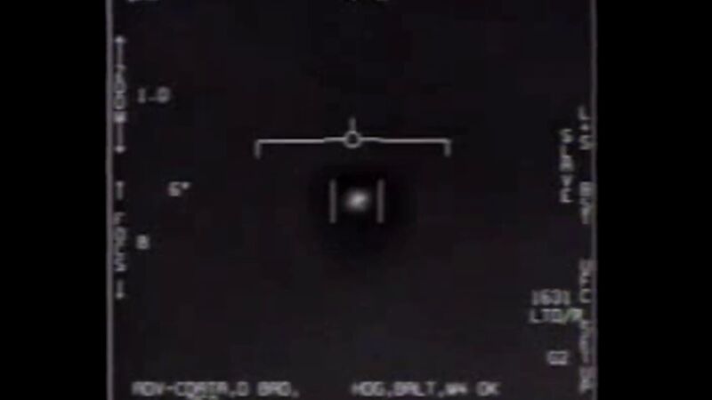 El Departamento de Defensa de Estados Unidos comparte imágenes de objetos voladores no identificados