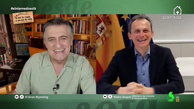 Pedro Duque sorprende a Wyoming al decir en ruso el arranque de El Intermedio: "Venga, otra frase"