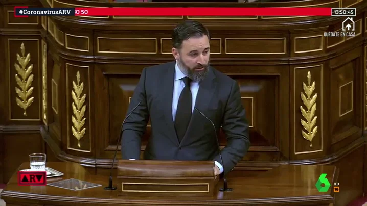 Hungría no reparte mascarillas a todos los hogares, como aseguró Santiago Abascal en el Congreso